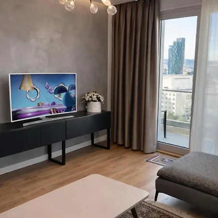 Turdiu Amazing View * Τίρανα