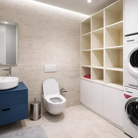 Turdiu Amazing View *